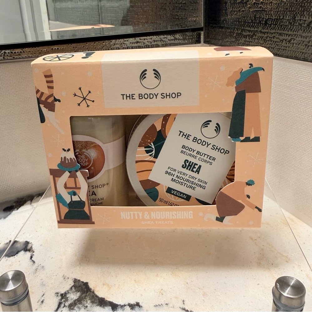 The Body Shop Nutty & Nourishing Shea Treats Set